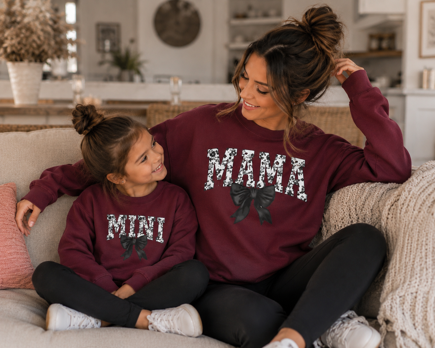 MAMA- Unisex Heavy Blend™ Crewneck Sweatshirt